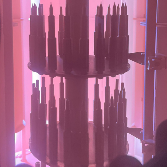 Schauglas-Sicht ins Innere des PVD-Prozesses