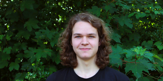 Foto des Lehreteammitglieds Tobias Breker